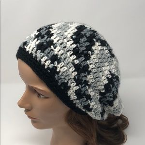 Slouchy winter beanie hat black white grey